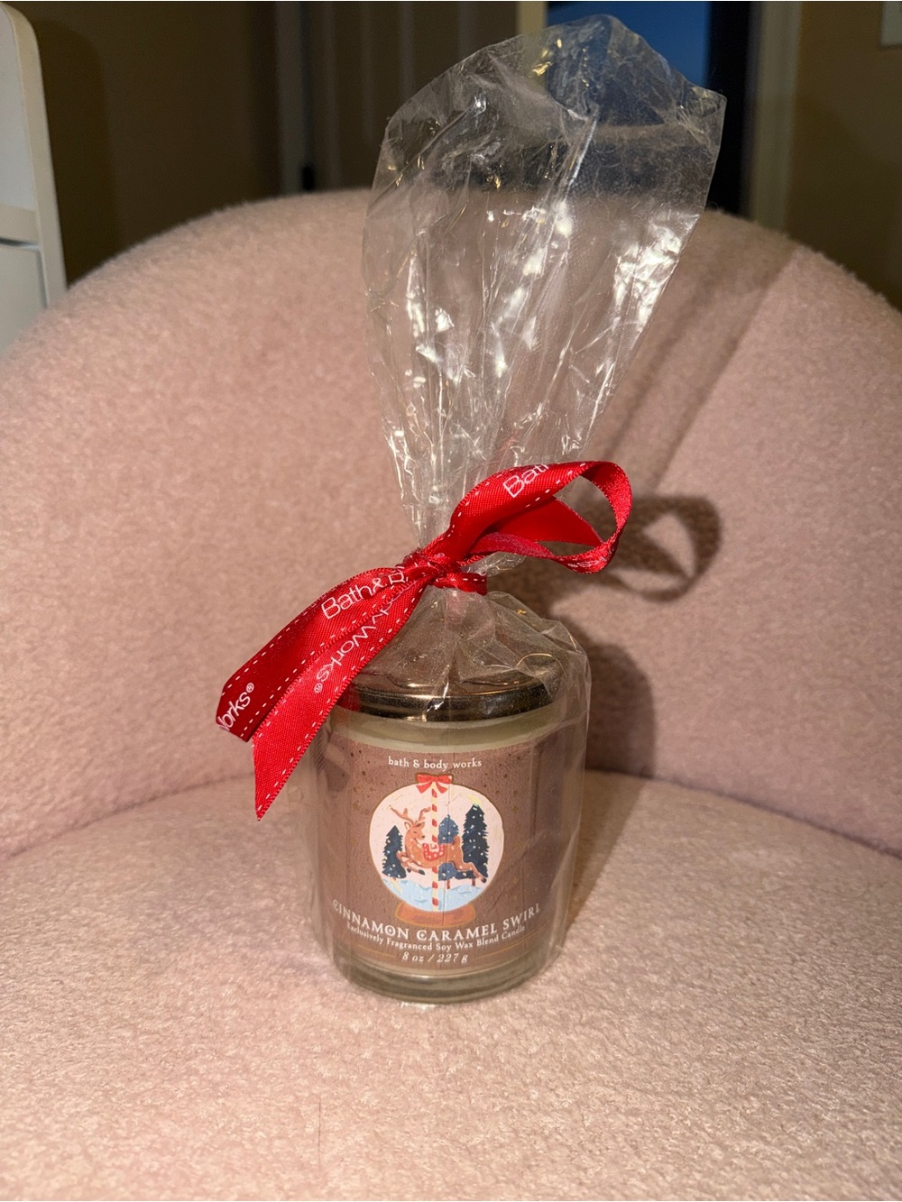 Bath & Body Works Cinnamon Caramel Swirl Candle - Soft Pink with Red Ribbon